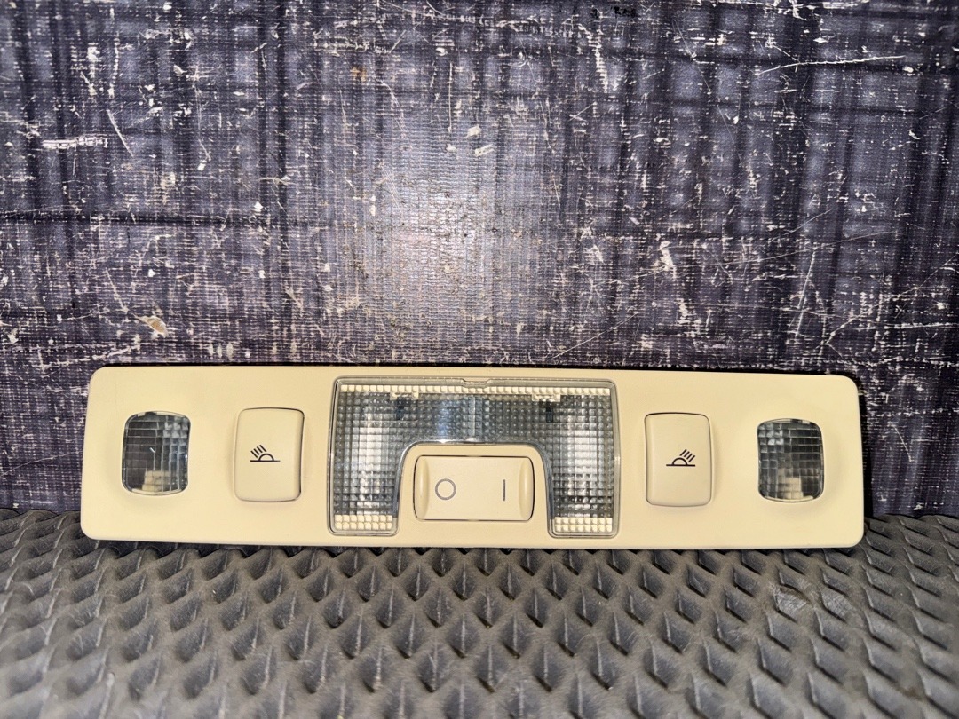 Плафон салона, 500 рублей, Красноярск