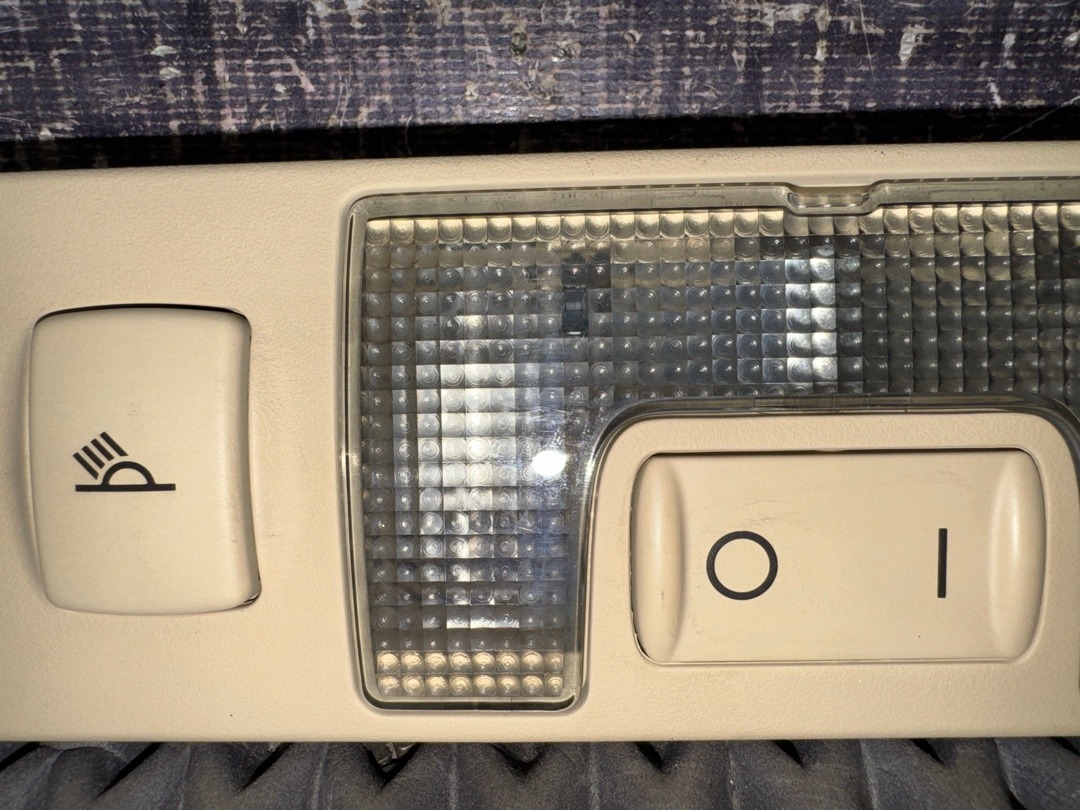 Плафон салона, 500 рублей, Красноярск