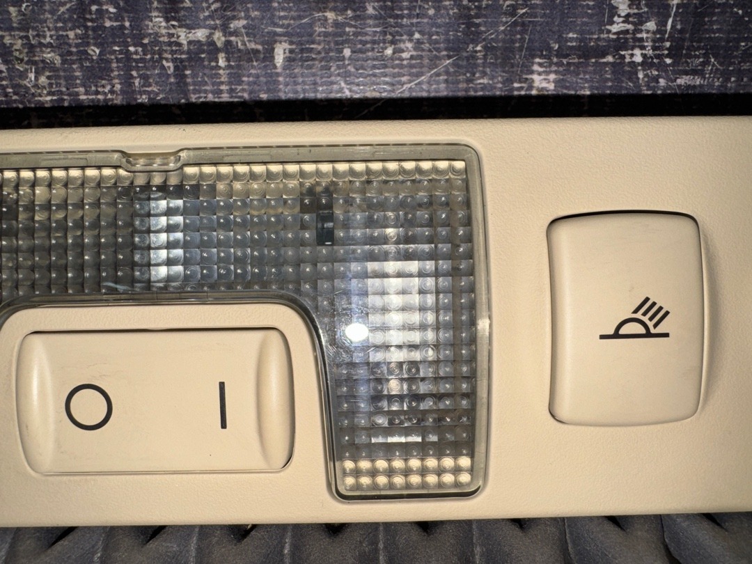 Плафон салона, 500 рублей, Красноярск