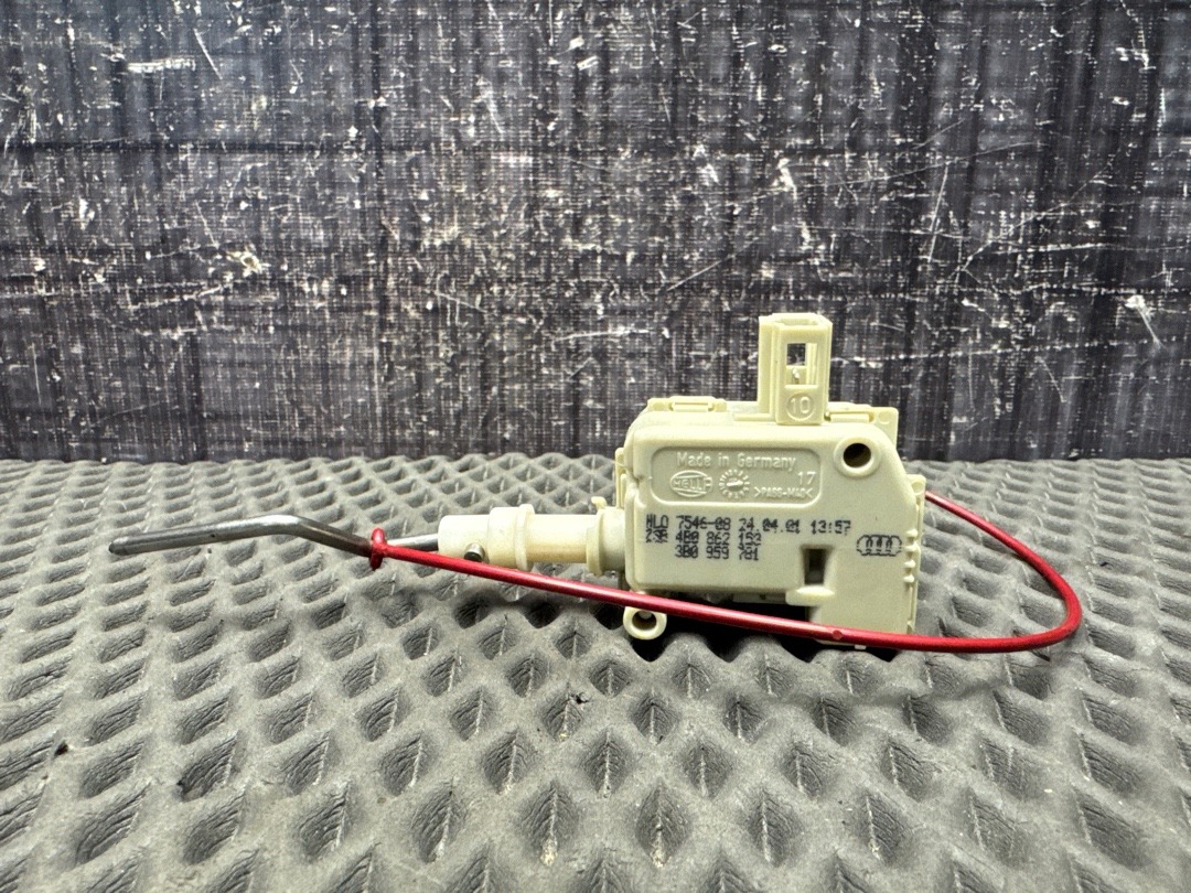 Замок лючка бензобака, 700 рублей, Красноярск