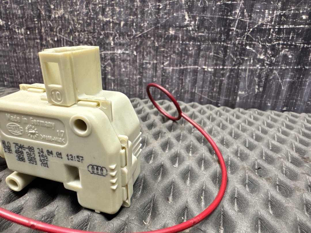 Замок лючка бензобака, 700 рублей, Красноярск