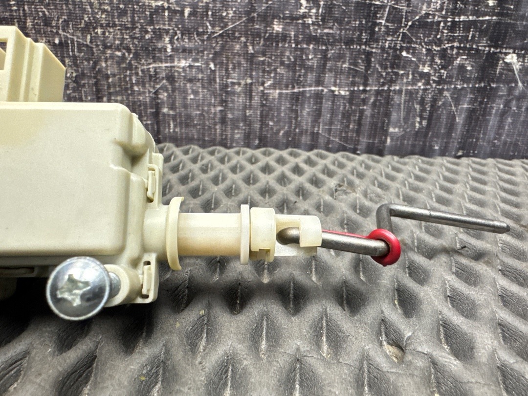 Замок лючка бензобака, 700 рублей, Красноярск