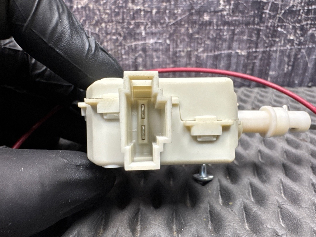 Замок лючка бензобака, 700 рублей, Красноярск