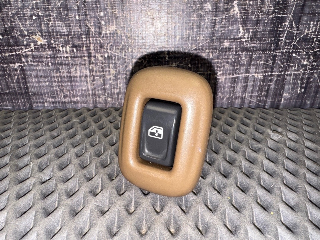 Кнопка стеклоподъемника, 350 рублей, Красноярск