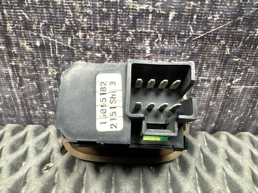 Кнопка стеклоподъемника, 350 рублей, Красноярск