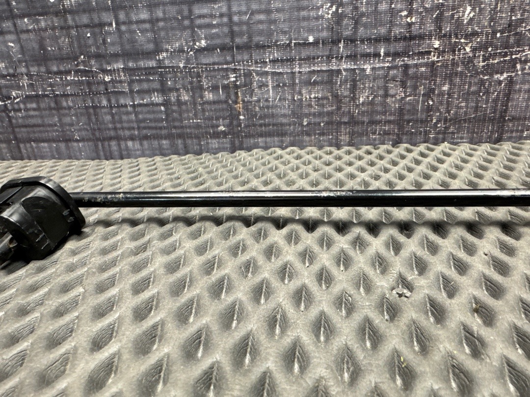 Упор капота, 350 рублей, Красноярск