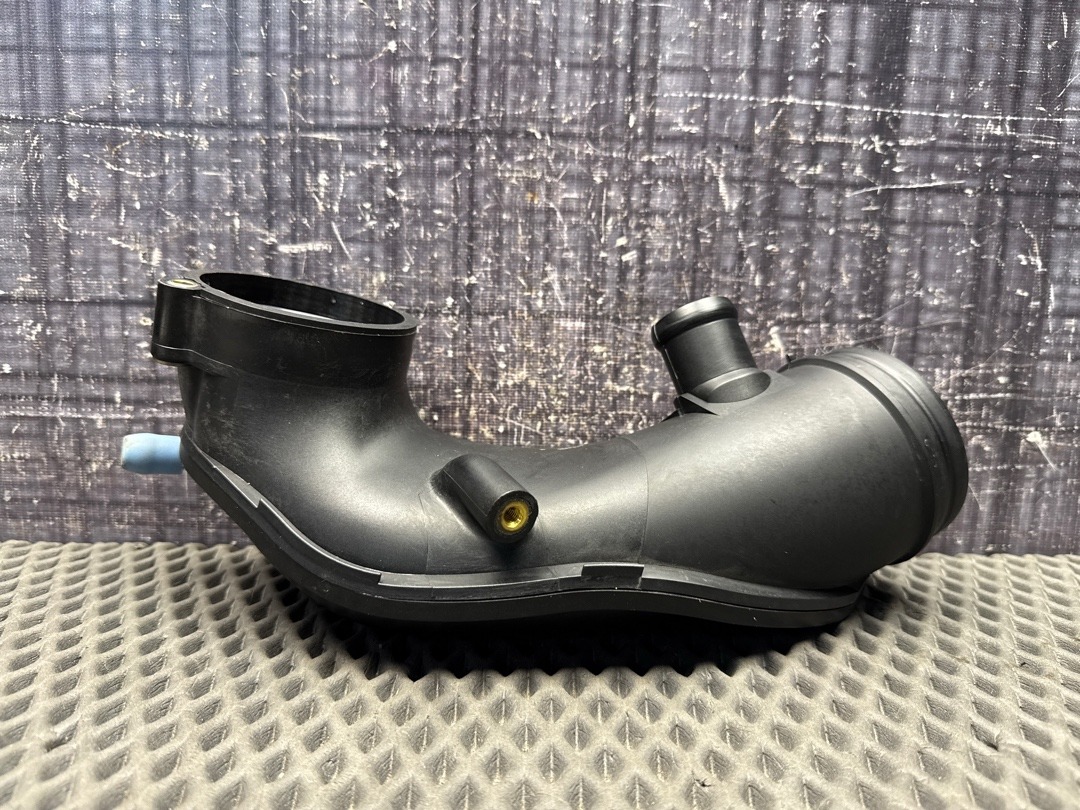 Патрубок впускной, 1000 рублей, Красноярск