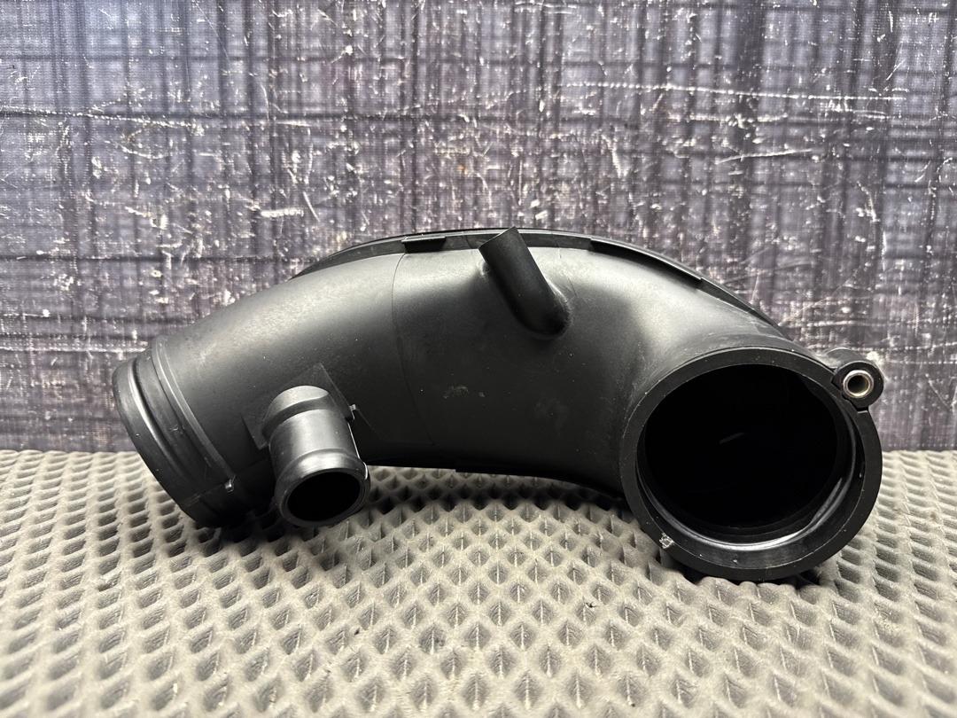 Патрубок впускной, 1000 рублей, Красноярск