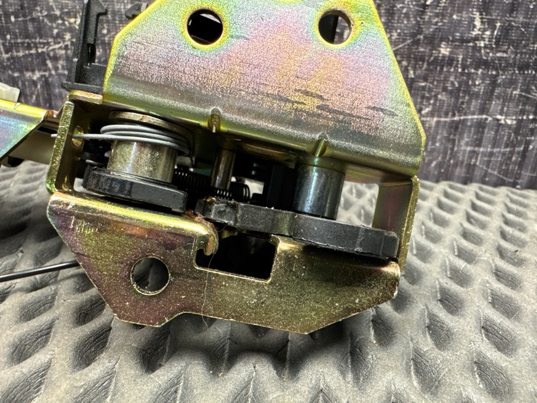 Замок багажника, 1500 рублей, Красноярск