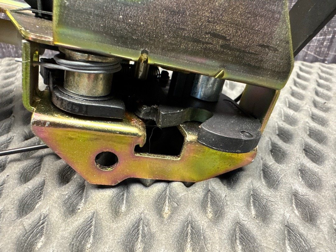 Замок багажника, 1500 рублей, Красноярск