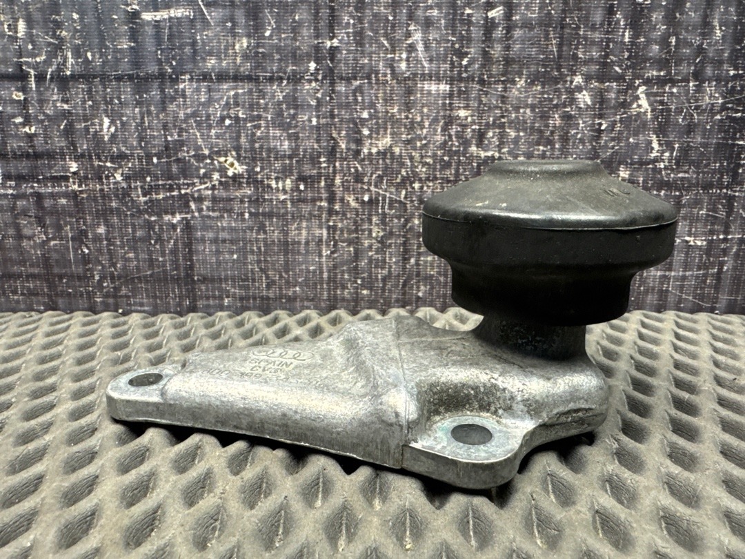 Кронштейн двигателя, 800 рублей, Красноярск