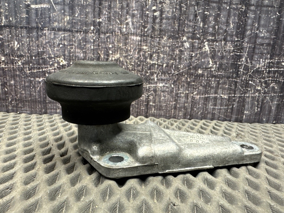 Кронштейн двигателя, 800 рублей, Красноярск