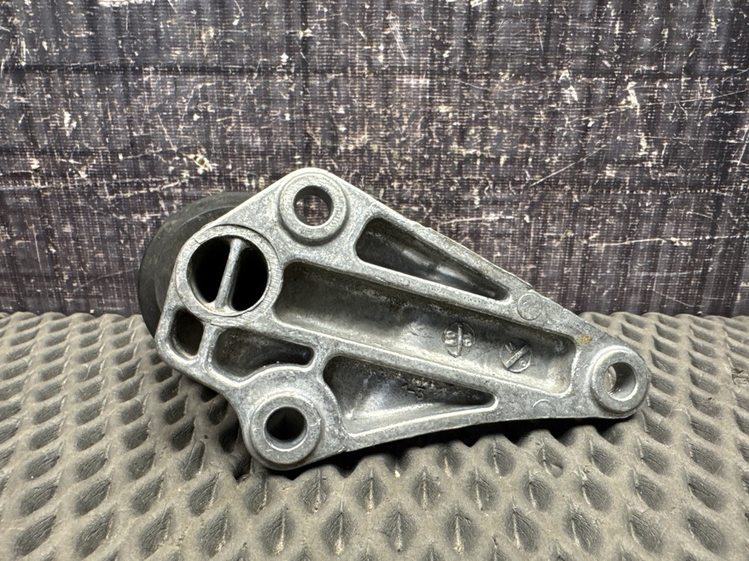 Кронштейн двигателя, 800 рублей, Красноярск