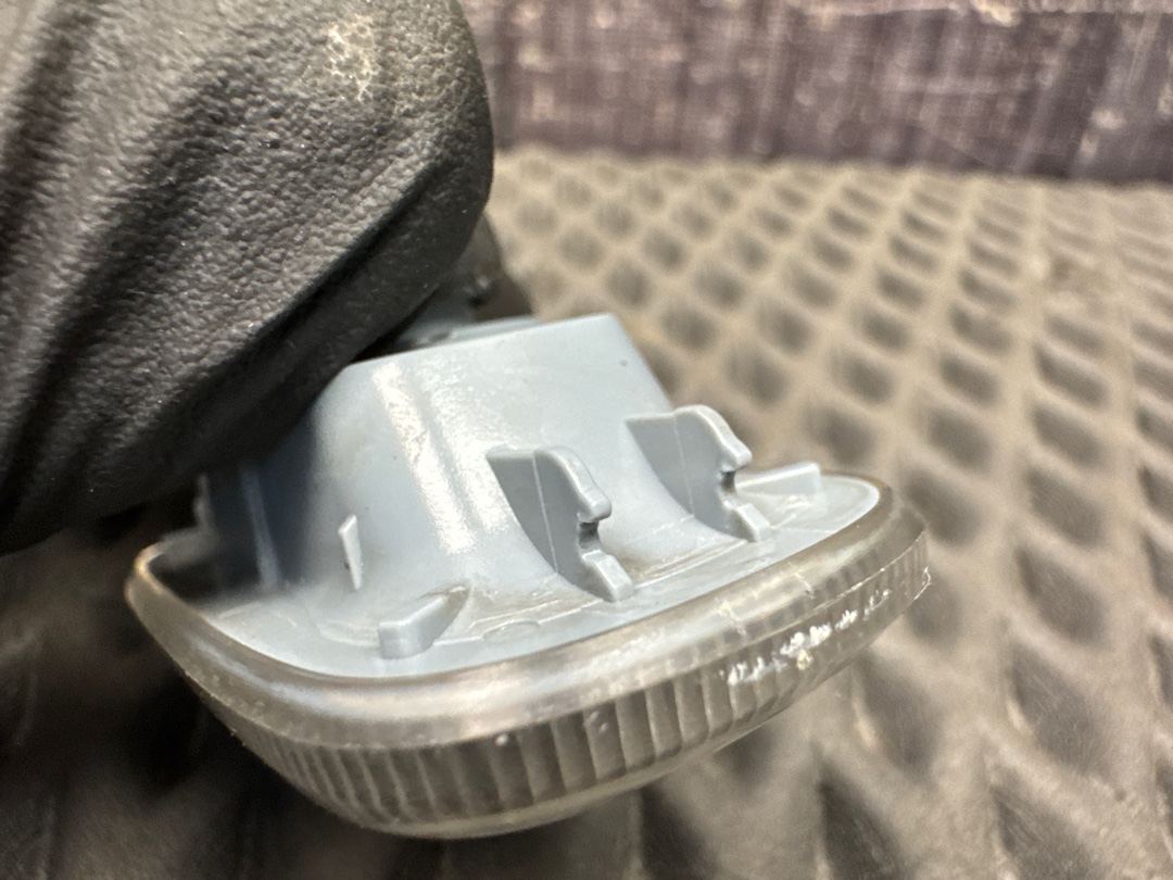 Повторитель в крыло, 500 рублей, Красноярск