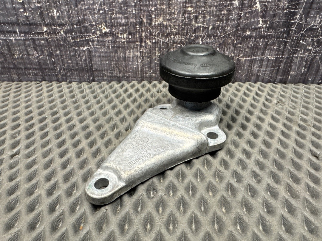 Кронштейн двигателя, 1000 рублей, Красноярск