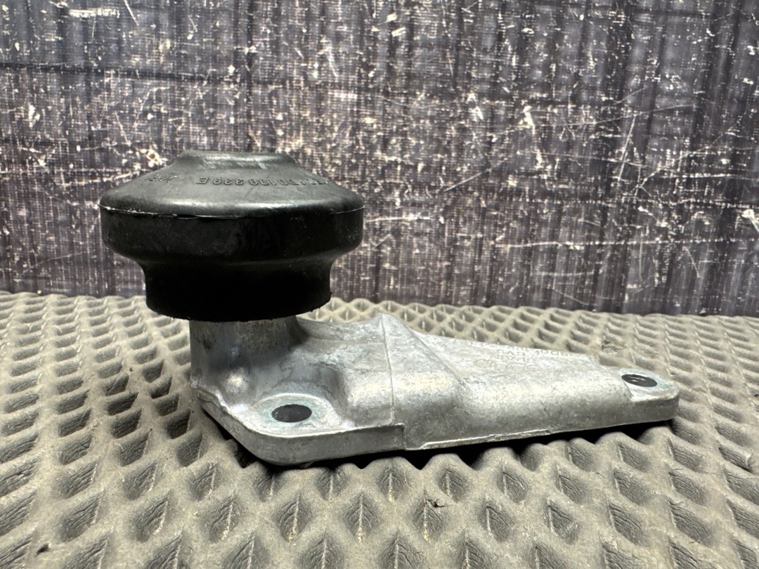 Кронштейн двигателя, 1000 рублей, Красноярск