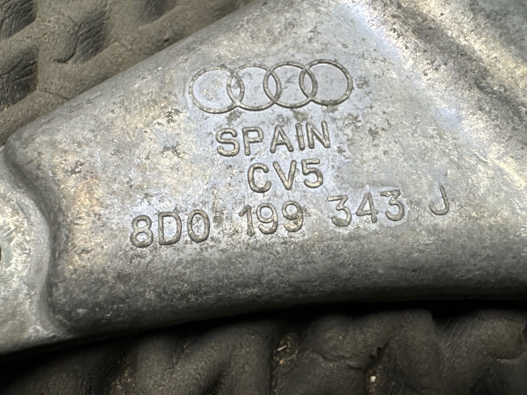 Кронштейн двигателя, 1000 рублей, Красноярск