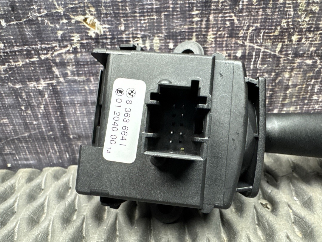 Подрулевой переключатель, 210 рублей, Красноярск