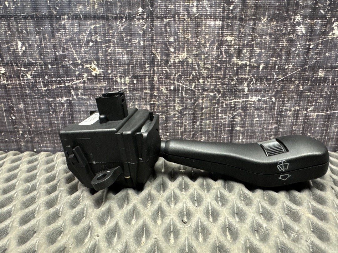 Подрулевой переключатель, 210 рублей, Красноярск