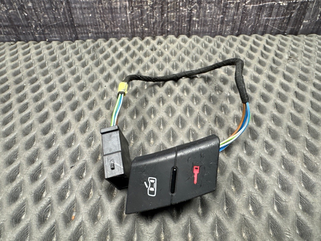 Кнопка центрального замка, 450 рублей, Красноярск