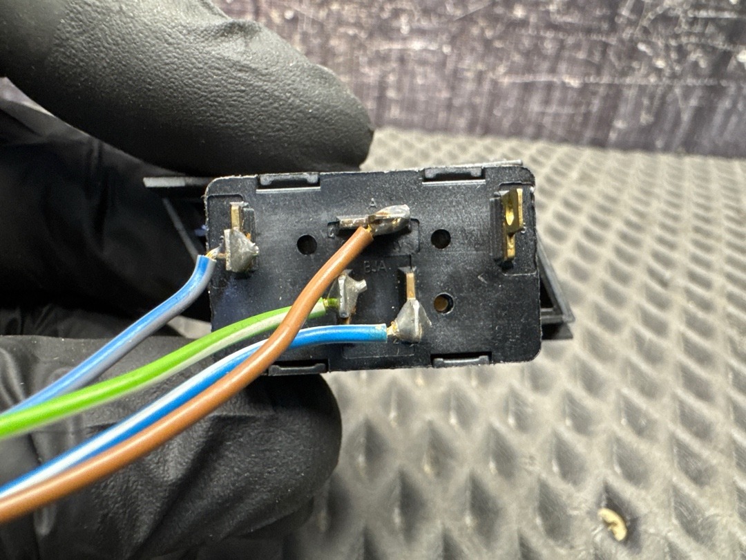 Кнопка центрального замка, 450 рублей, Красноярск