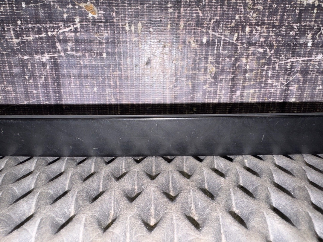 Молдинг лобового стекла, 600 рублей, Красноярск