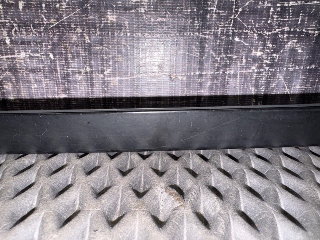 Молдинг лобового стекла, 600 рублей, Красноярск