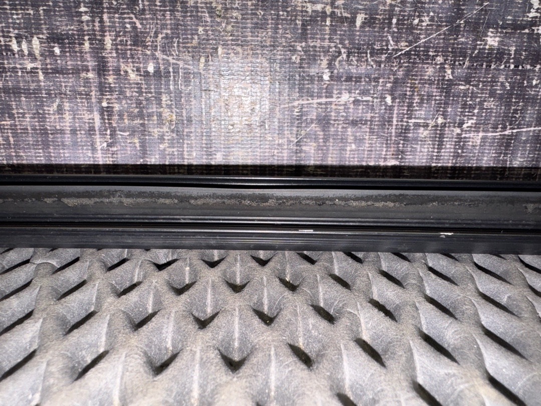 Молдинг лобового стекла, 600 рублей, Красноярск