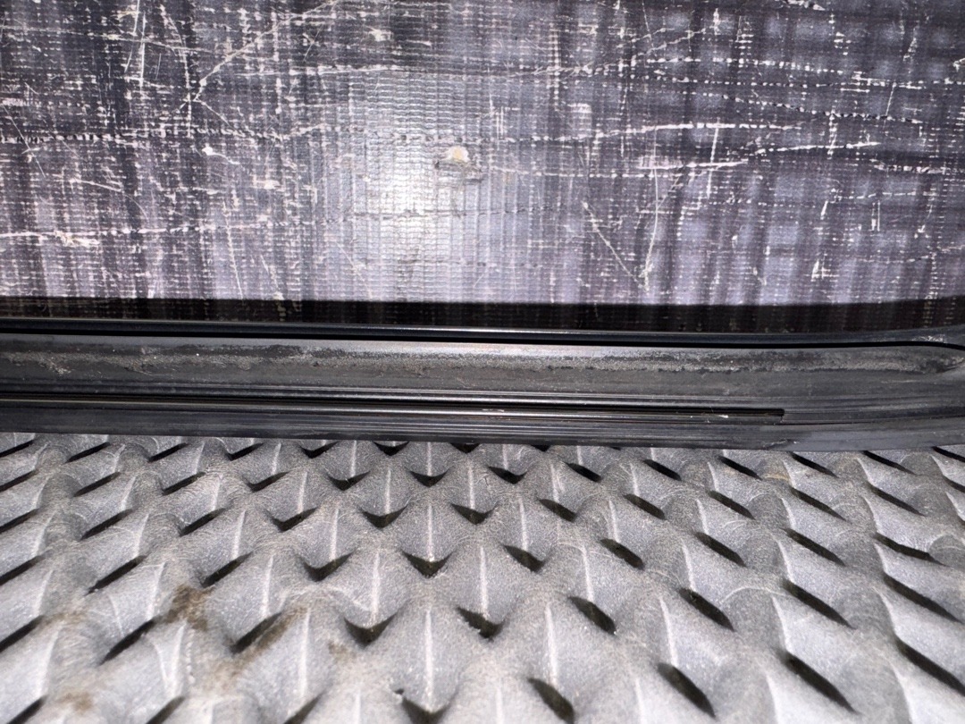 Молдинг лобового стекла, 600 рублей, Красноярск