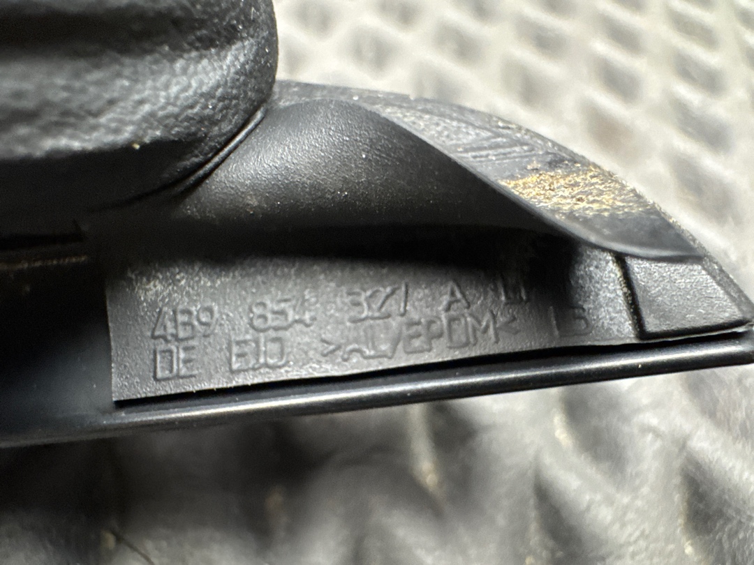 Молдинг лобового стекла, 600 рублей, Красноярск