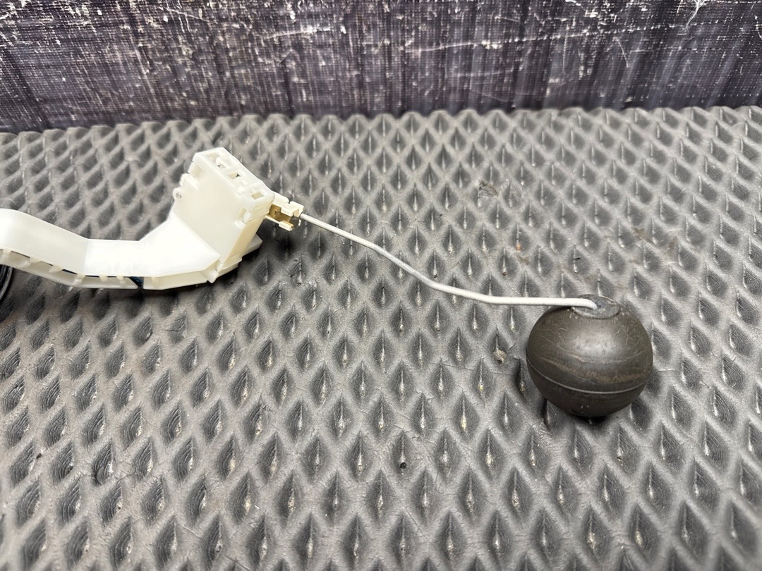 Датчик уровня топлива, 1000 рублей, Красноярск