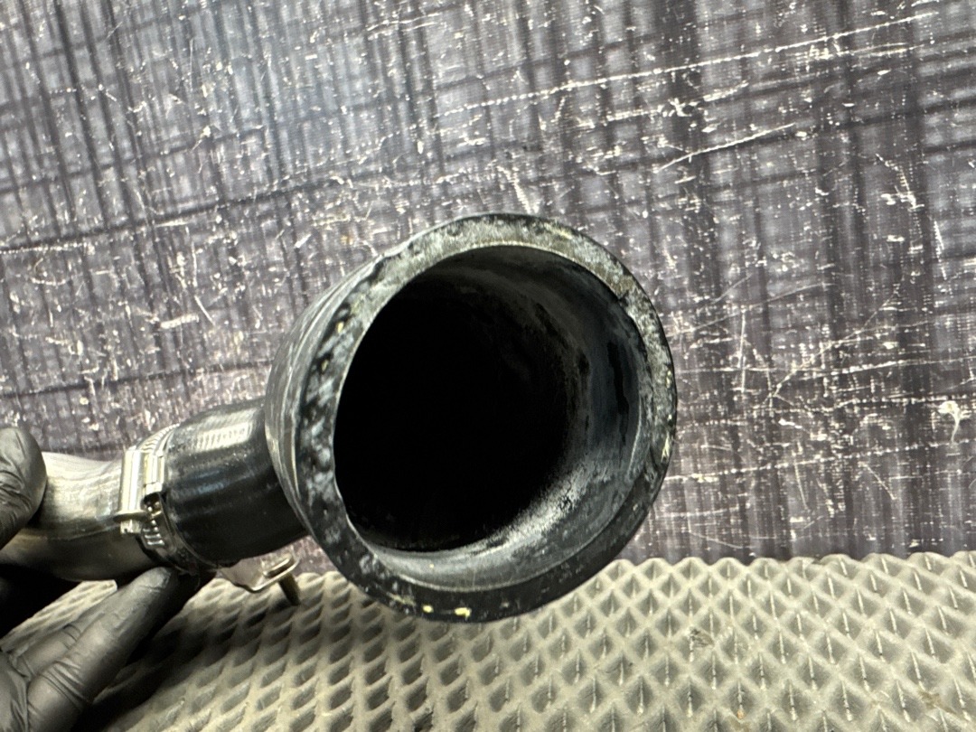 Патрубок интеркуллера, 1000 рублей, Красноярск