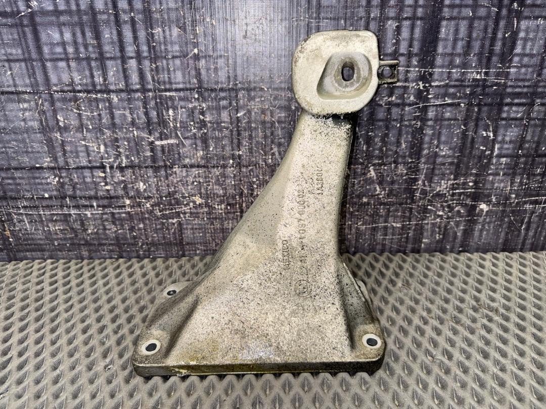 Кронштейн двигателя, 1794 рублей, Красноярск