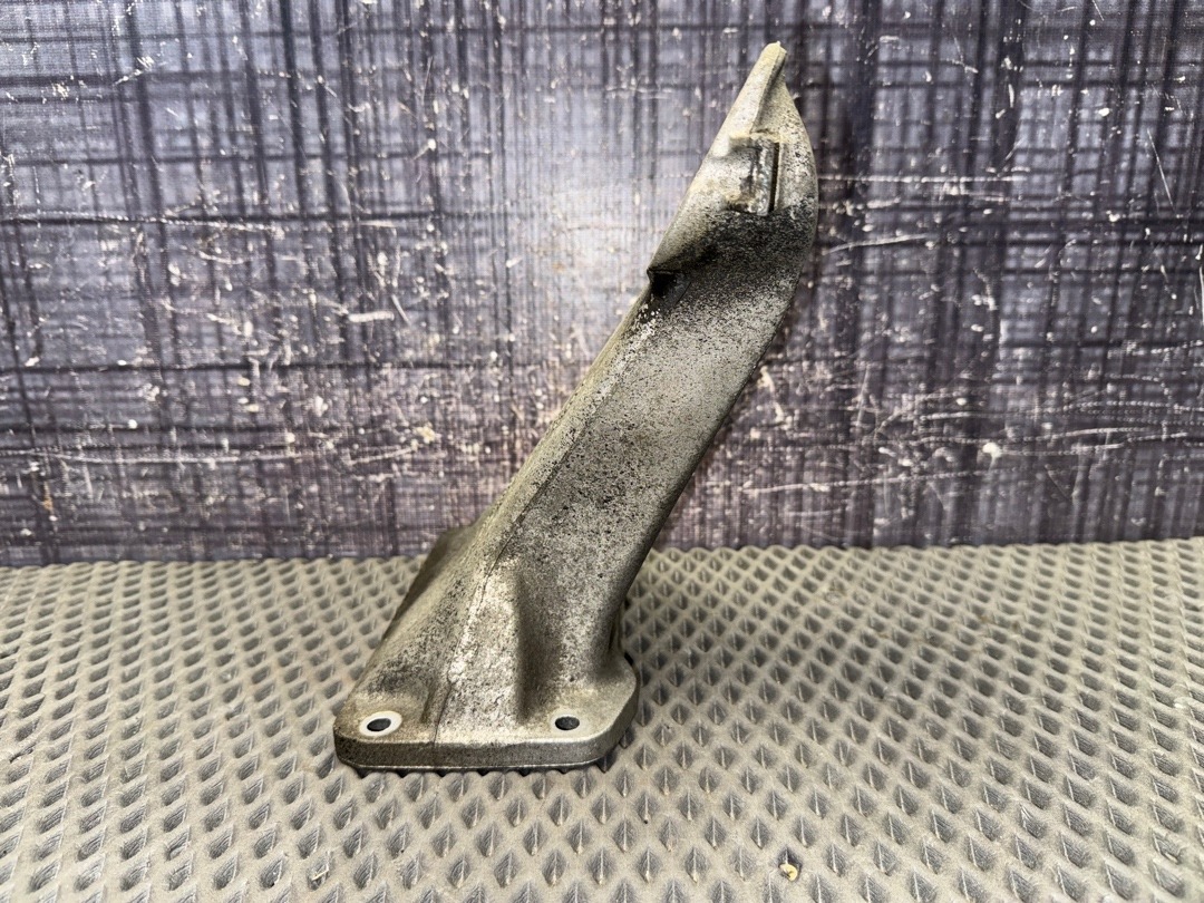 Кронштейн двигателя, 1794 рублей, Красноярск