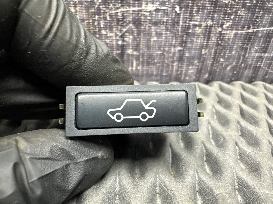 Кнопка открывания багажника, 276 рублей, Красноярск