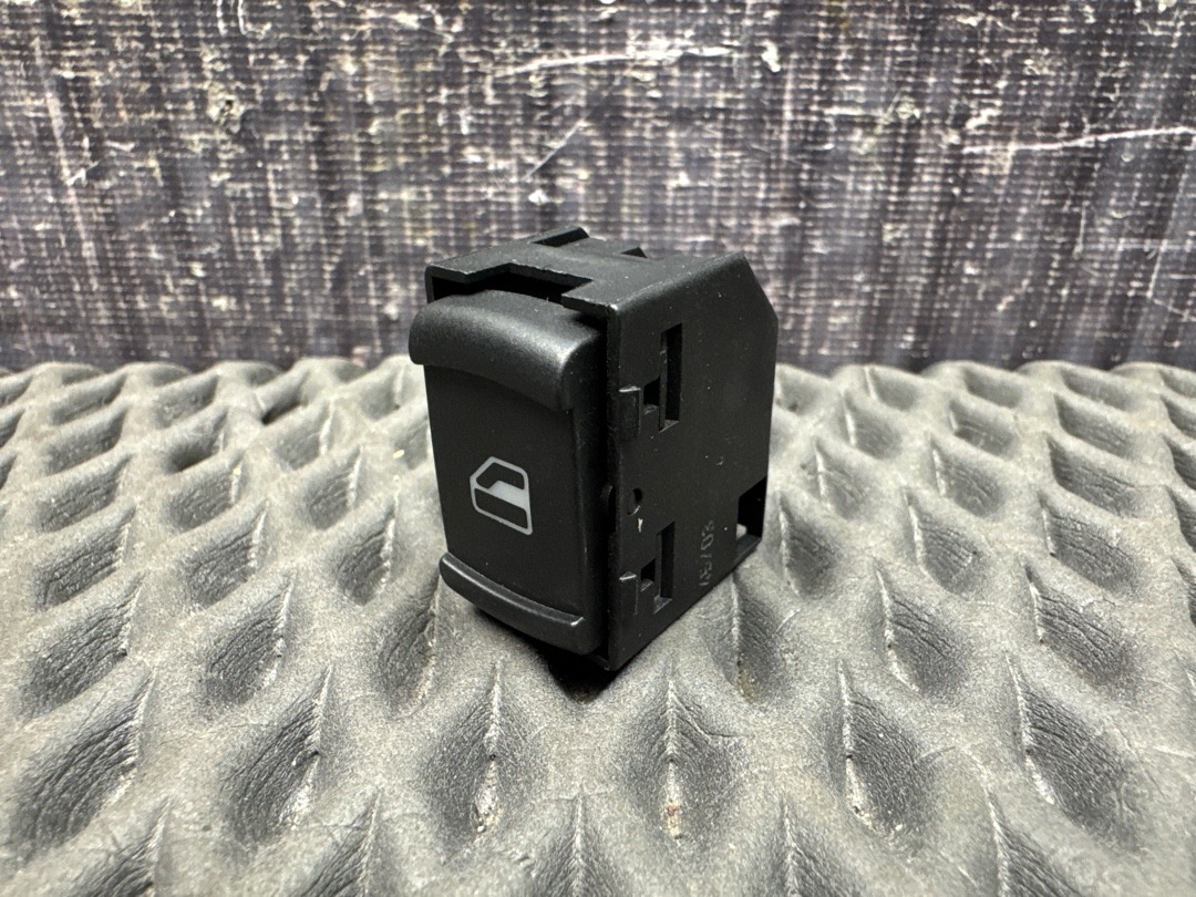 Кнопка стеклоподъемника, 350 рублей, Красноярск