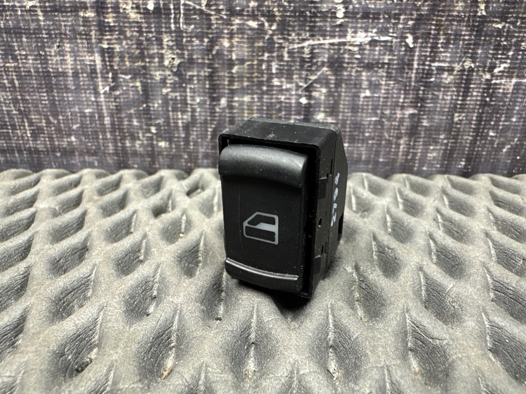 Кнопка стеклоподъемника, 350 рублей, Красноярск