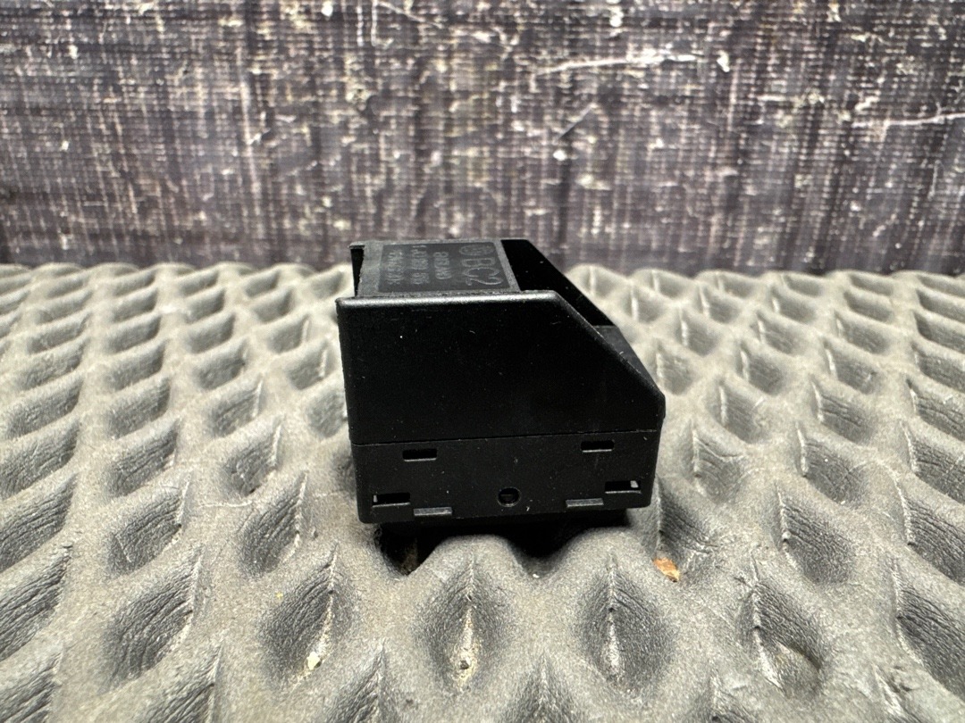 Кнопка стеклоподъемника, 350 рублей, Красноярск