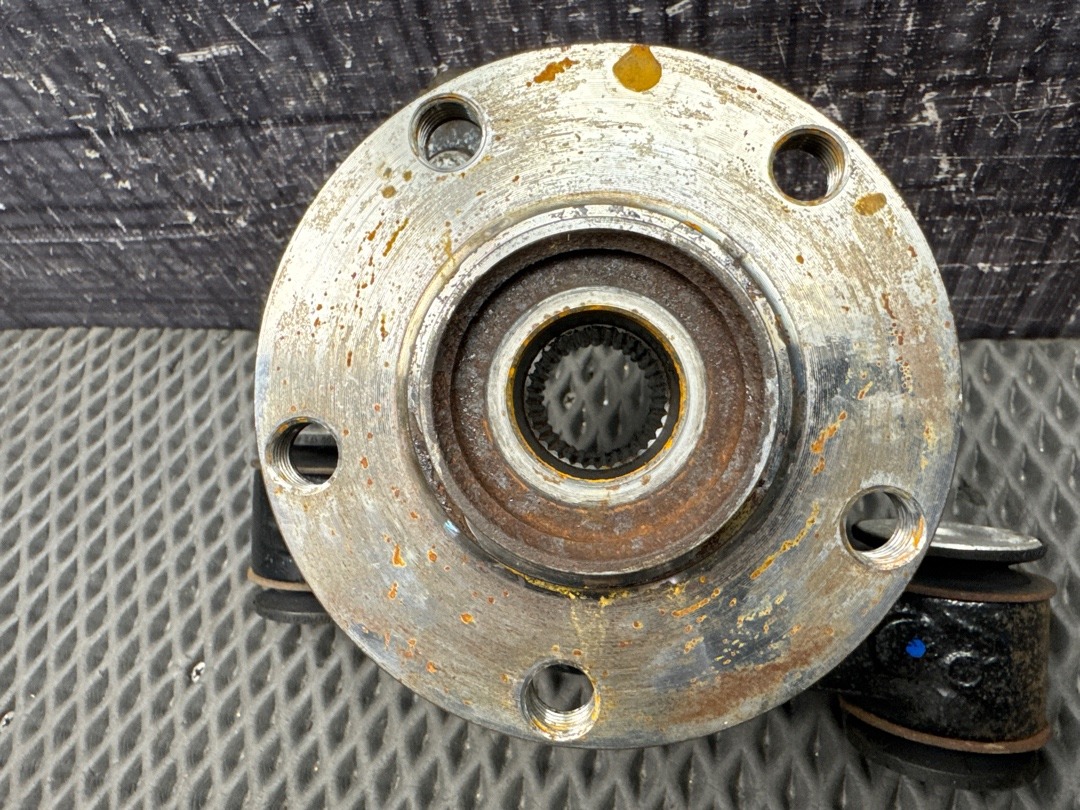 Поворотный кулак, 3880 рублей, Красноярск