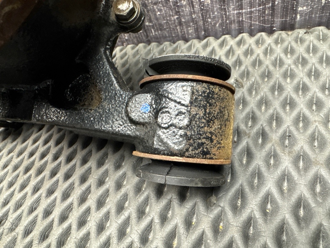 Поворотный кулак, 3880 рублей, Красноярск