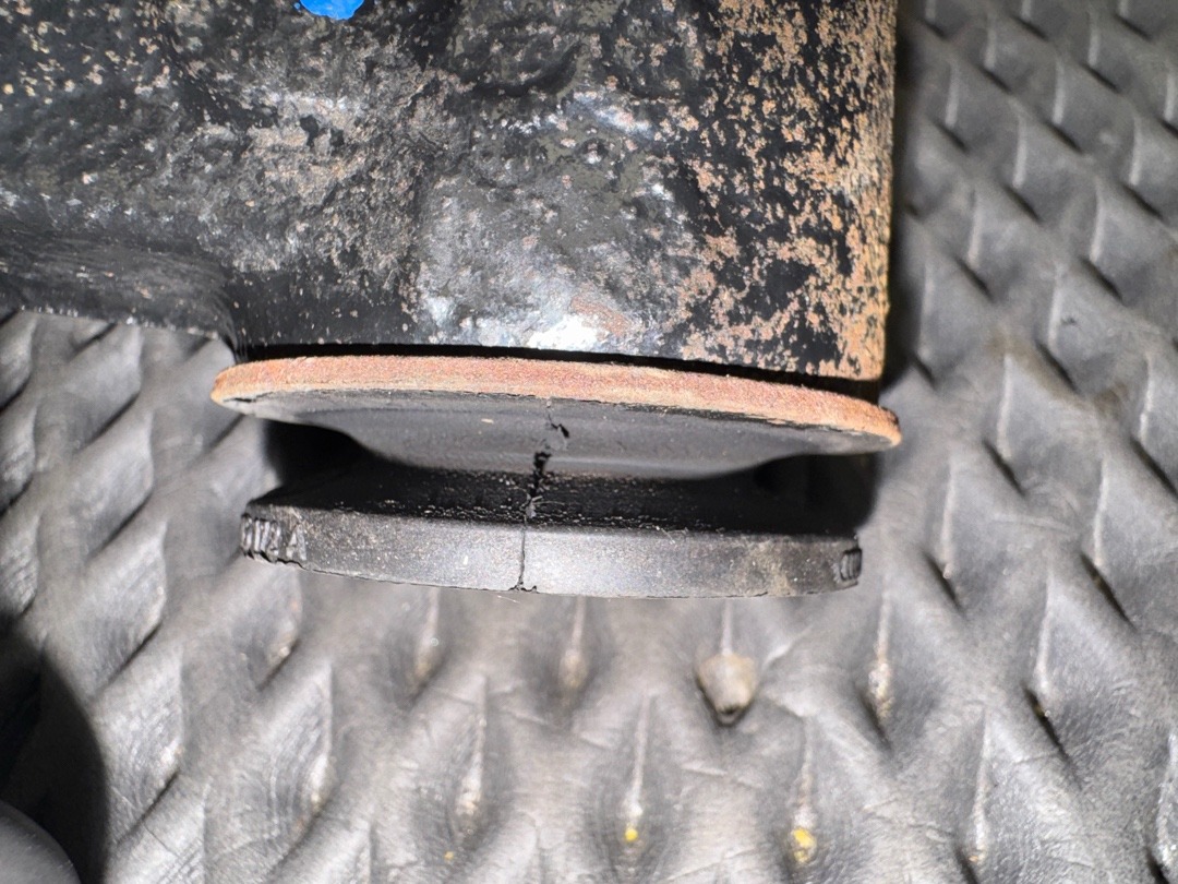 Поворотный кулак, 3880 рублей, Красноярск