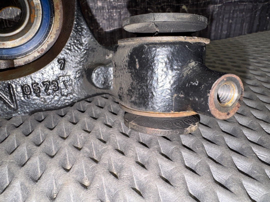 Поворотный кулак, 3880 рублей, Красноярск