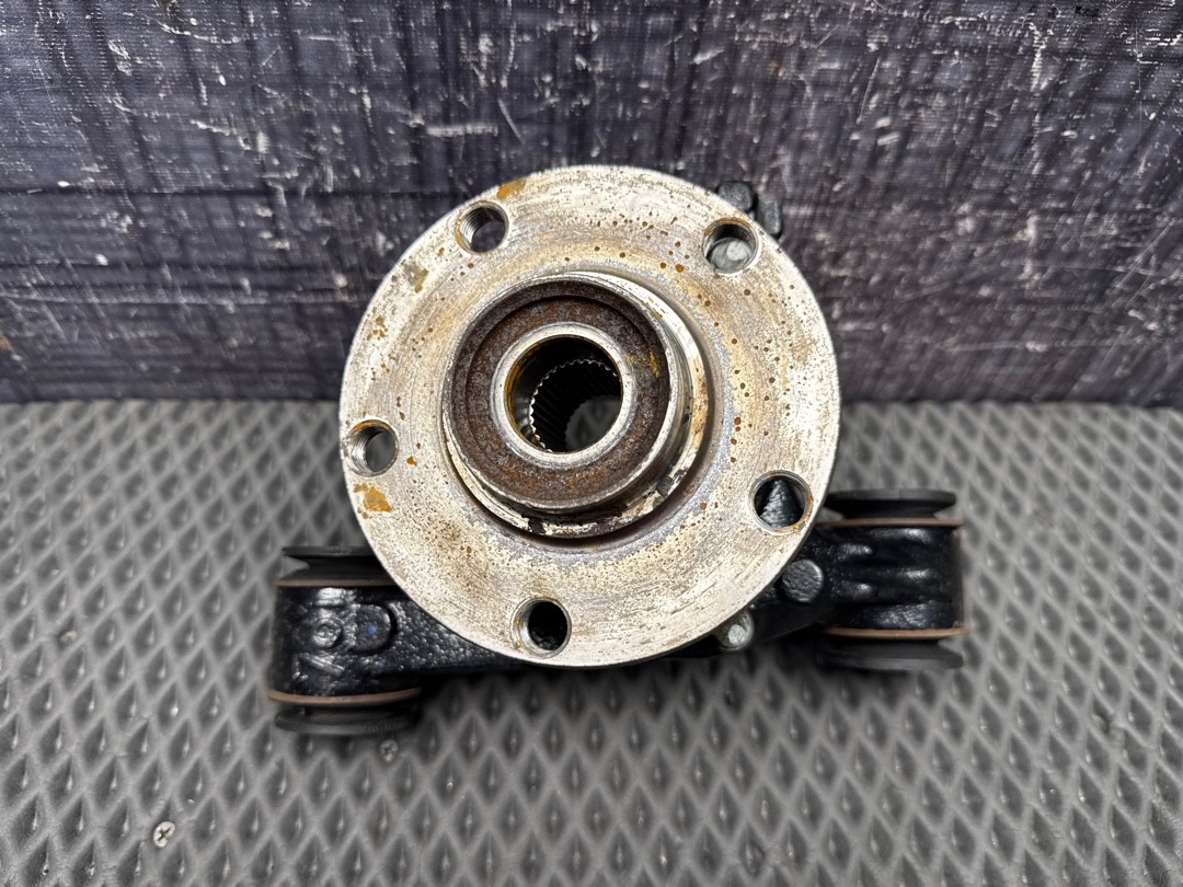 Поворотный кулак, 3880 рублей, Красноярск