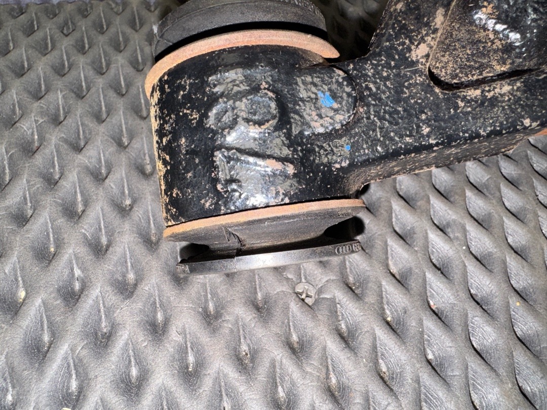 Поворотный кулак, 3880 рублей, Красноярск