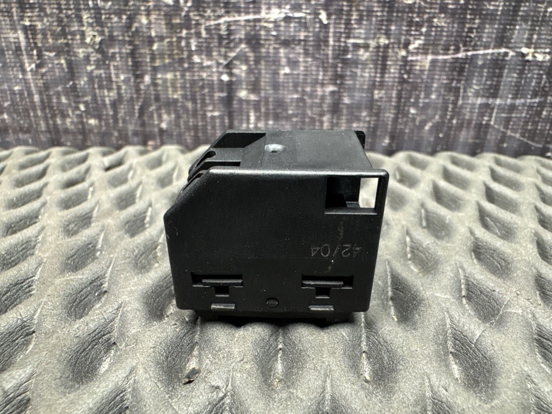 Кнопка стеклоподъемника, 350 рублей, Красноярск