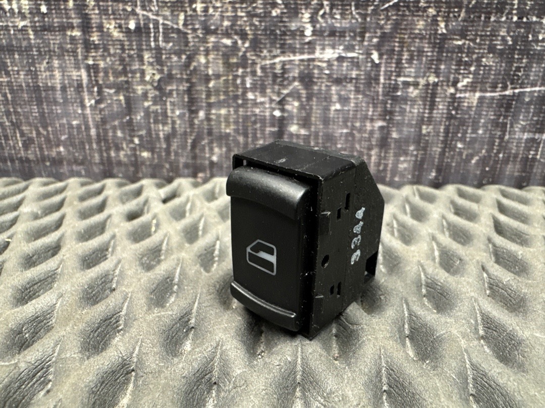 Кнопка стеклоподъемника, 350 рублей, Красноярск