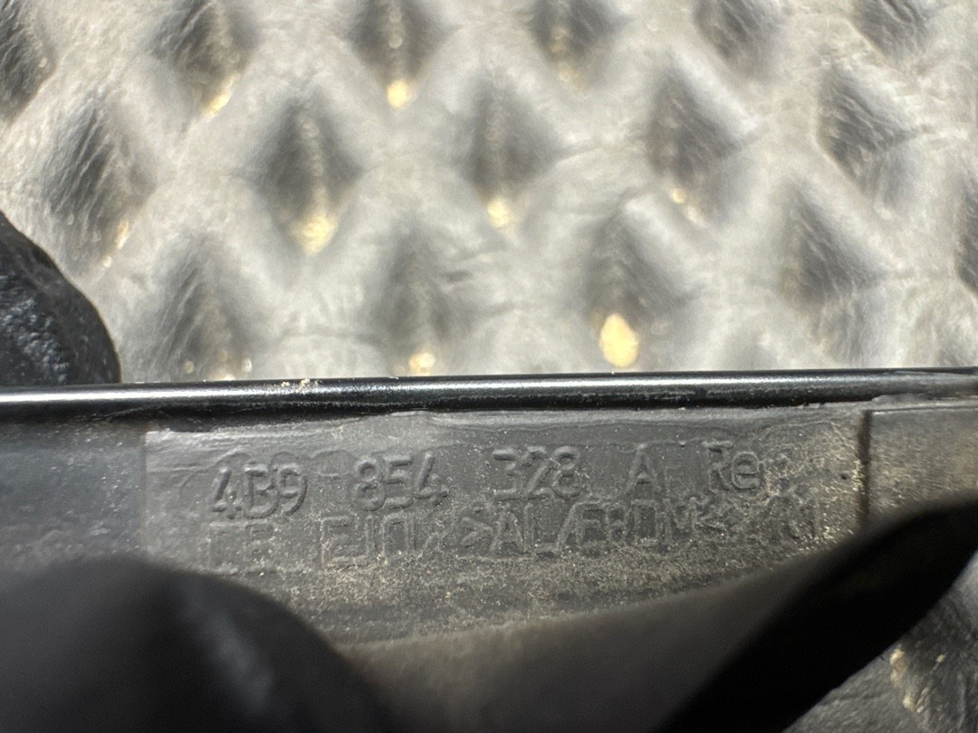 Молдинг лобового стекла, 600 рублей, Красноярск