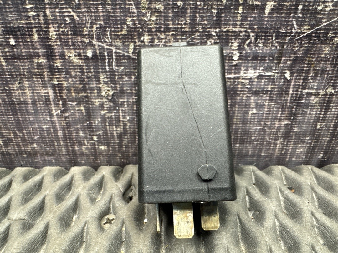 Реле, 372 рублей, Красноярск