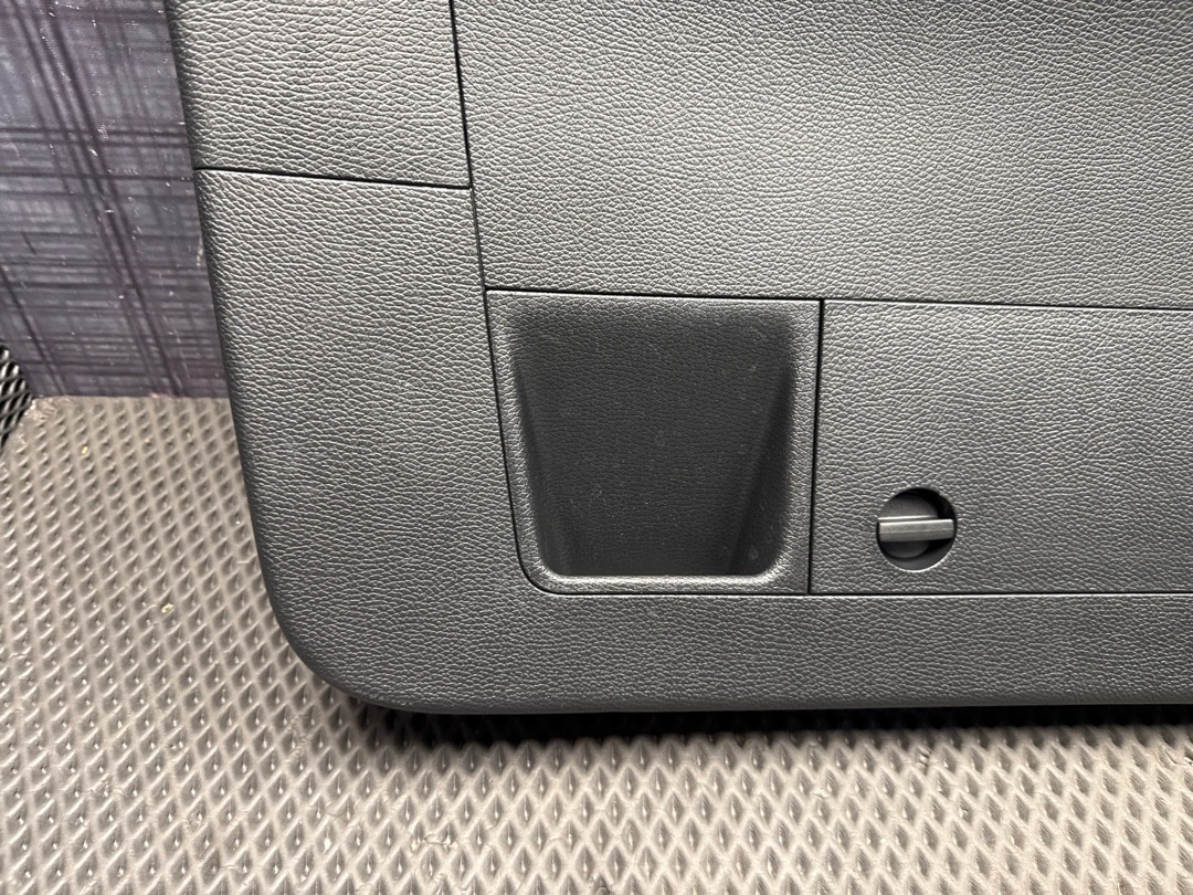 Обшивка крышки багажника, 1880 рублей, Красноярск