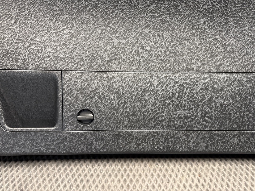 Обшивка крышки багажника, 1880 рублей, Красноярск